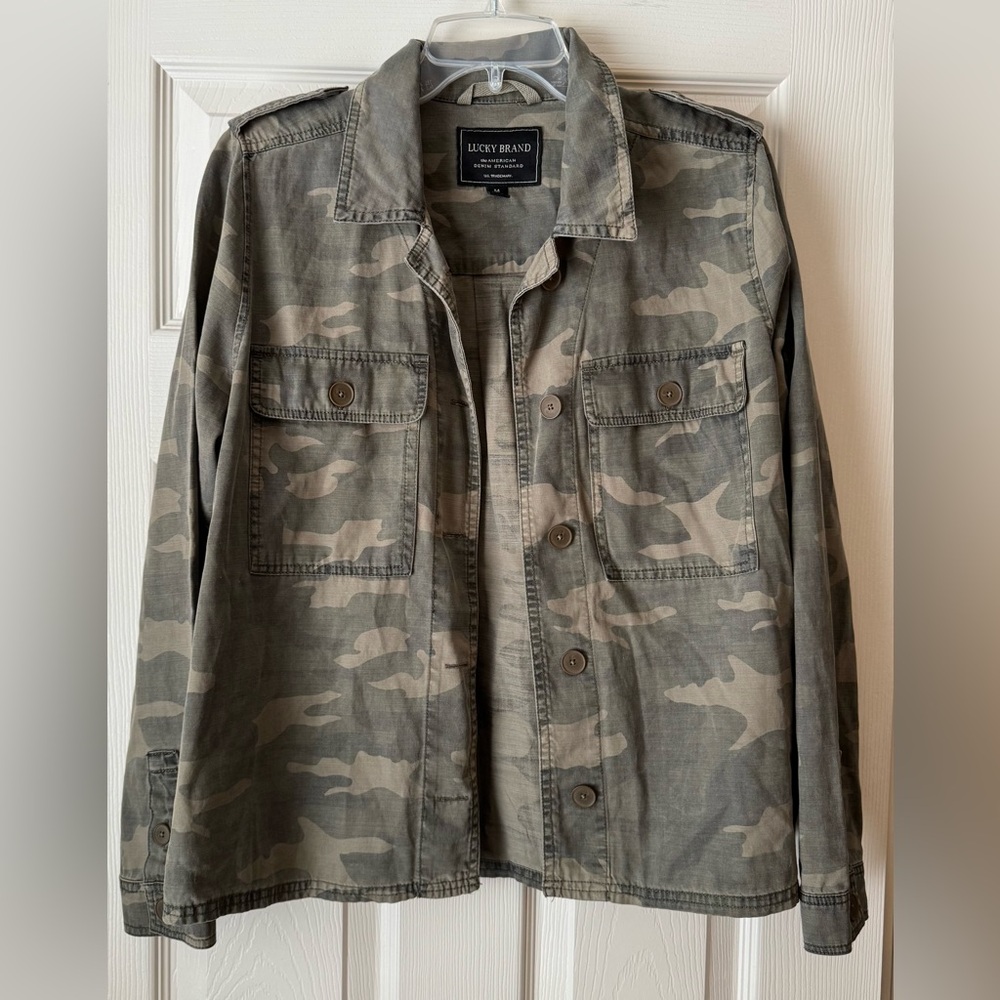 Lucky Brand Camouflage Print Shirt Jacket Camo - size Medium